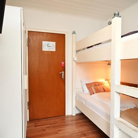 Self Check In City Hostel Nordstern Есен Екстериор снимка